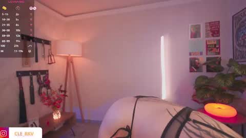 Snapshot of violette_clerk1 chatting on June 20, 9:39 pm JULIE UWU online show from June 20, 9:39 pm