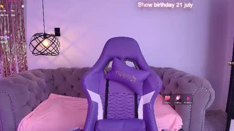 Snapshot of violettenoi chatting on July 12, 7:27 pm violettenoi online show from July 12, 7:27 pm