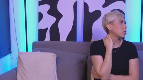 Violet online show from December 29, 2:49 am