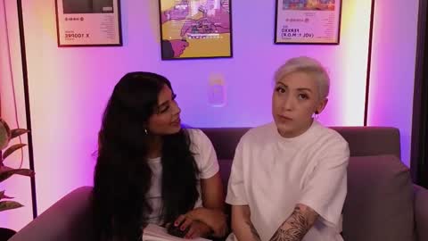 Violet online show from February 24, 1:36 am