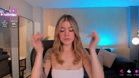 Violett  online show from November 8, 11:21 am