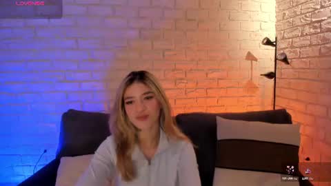 Violett  online show from June 16, 10:07 am
