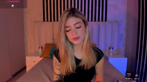 Violett  online show from June 17, 10:39 am