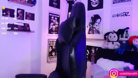 Snapshot of violettlane chatting on January 14, 8:37 pm Violeta online show from January 14, 8:37 pm