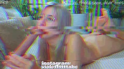 Snapshot of violetttttacb chatting on November 16, 8:03 pm Violetta online show from November 16, 8:03 pm