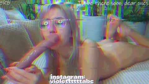 Snapshot of violetttttacb chatting on November 23, 8:19 pm Violetta online show from November 23, 8:19 pm