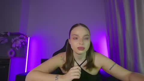 Snapshot of viollasinzz chatting on July 28, 8:32 am Violla online show from July 28, 8:32 am