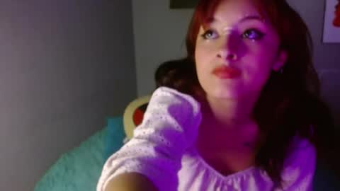 Snapshot of viollet_saens chatting on May 30, 7:11 pm viollet_saens online show from May 30, 7:11 pm