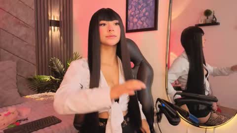 viollettebylyly online show from October 30, 12:17 pm