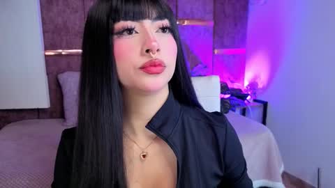 viollettebylyly online show from November 27, 12:29 pm