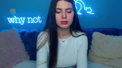 viollinalv online show from January 31, 10:52 am