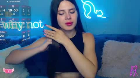 viollinalv online show from July 18, 5:33 am