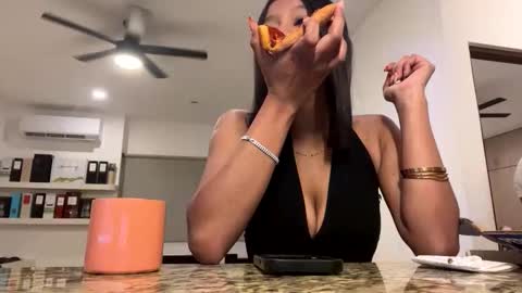 Snapshot of vip138water chatting on March 8, 2:37 am vip138water online show from March 8, 2:37 am