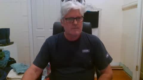 Snapshot of viper654321 chatting on December 4, 8:01 am viper654321 online show from December 4, 8:01 am