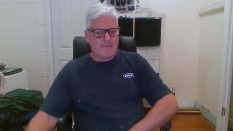 Snapshot of viper654321 chatting on February 18, 8:27 am viper654321 online show from February 18, 8:27 am