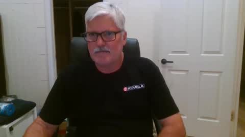 Snapshot of viper654321 chatting on October 14, 8:26 am viper654321 online show from October 14, 8:26 am