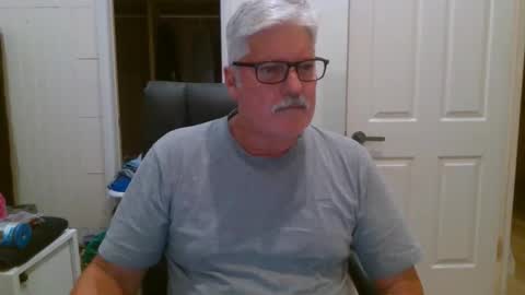 Snapshot of viper654321 chatting on November 28, 9:12 am viper654321 online show from November 28, 9:12 am