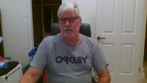 Snapshot of viper654321 chatting on December 16, 8:30 am viper654321 online show from December 16, 8:30 am