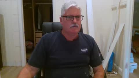 Snapshot of viper654321 chatting on January 19, 7:45 am viper654321 online show from January 19, 7:45 am