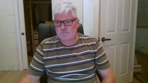Snapshot of viper654321 chatting on February 1, 7:18 am viper654321 online show from February 1, 7:18 am