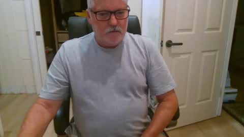 Snapshot of viper654321 chatting on February 15, 7:16 am viper654321 online show from February 15, 7:16 am