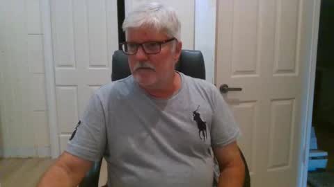 Snapshot of viper654321 chatting on March 6, 7:38 am viper654321 online show from March 6, 7:38 am