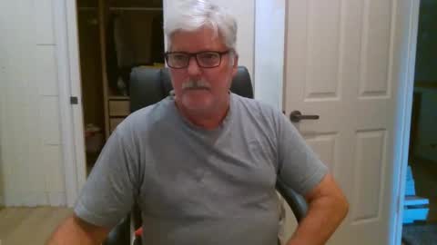 Snapshot of viper654321 chatting on March 11, 7:14 am viper654321 online show from March 11, 7:14 am