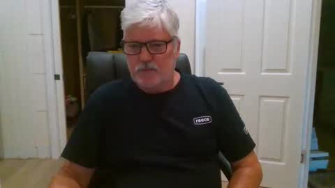 Snapshot of viper654321 chatting on March 15, 7:47 am viper654321 online show from March 15, 7:47 am