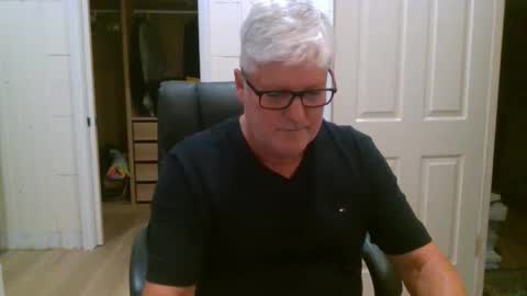 Snapshot of viper654321 chatting on March 31, 7:31 am viper654321 online show from March 31, 7:31 am