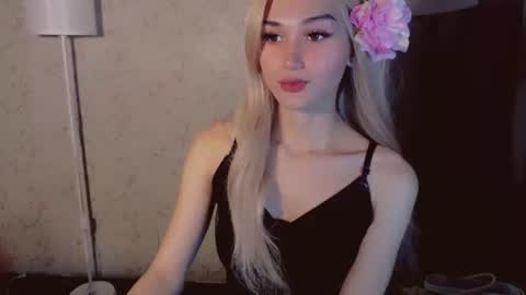 Pearl online show from October 22, 10:04 am