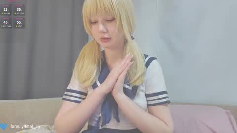 Snapshot of virgiin_lily chatting on October 27, 4:33 pm Lily online show from October 27, 4:33 pm