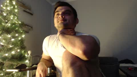 Snapshot of virgil____ chatting on December 13, 10:30 am virgil____ online show from December 13, 10:30 am