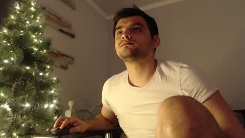 Snapshot of virgil____ chatting on December 14, 7:25 pm virgil____ online show from December 14, 7:25 pm