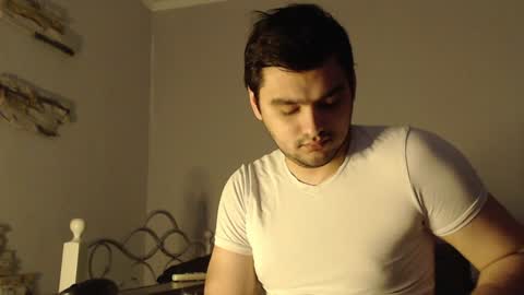 Snapshot of virgil____ chatting on January 2, 2:00 am virgil____ online show from January 2, 2:00 am