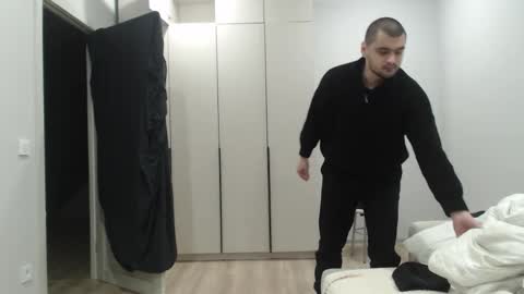 Snapshot of virgil____ chatting on December 14, 8:02 pm virgil____ online show from December 14, 8:02 pm