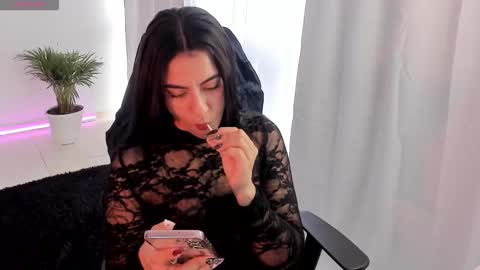 Snapshot of virtual111_ chatting on November 8, 8:51 pm Lu online show from November 8, 8:51 pm