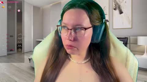 Victoria Romans online show from October 19, 2:18 pm