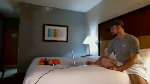 Snapshot of vitamnd93 chatting on December 15, 1:43 am vitamnd93 online show from December 15, 1:43 am