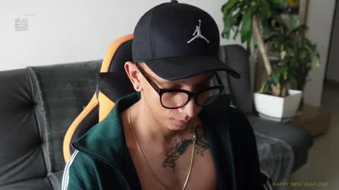 VITO BENZ online show from January 8, 3:03 pm