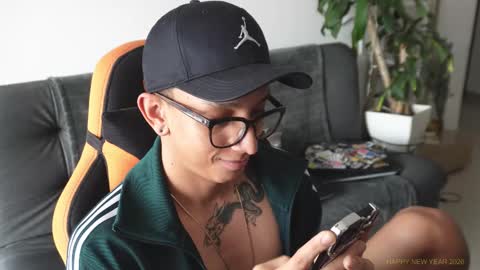 VITO BENZ online show from January 10, 3:14 pm