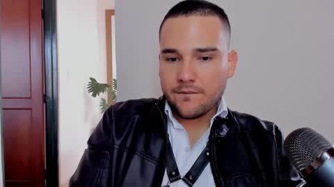 Vito Ferrer online show from January 15, 3:50 pm