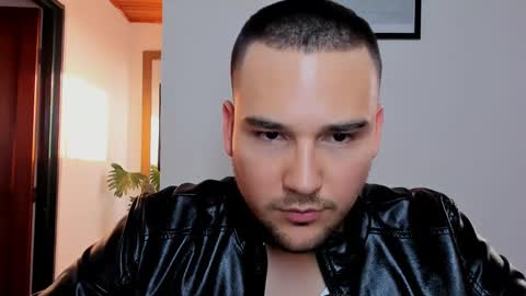 Vito Ferrer online show from January 15, 10:24 pm