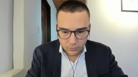 Vito Ferrer online show from February 5, 12:06 pm