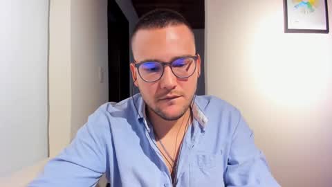 Vito Ferrer online show from March 3, 11:14 pm