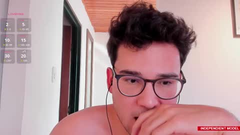 Vito Ferrer online show from September 12, 9:15 pm