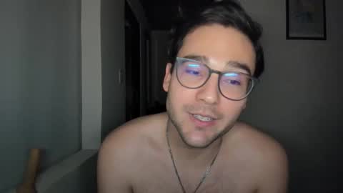 Vito Ferrer online show from February 19, 11:34 pm