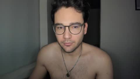 Vito Ferrer online show from February 20, 11:00 am