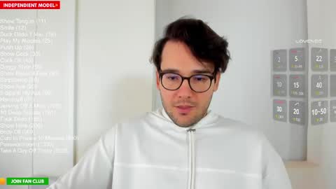 Snapshot of vito_ferrero chatting on May 20, 1:17 pm Vito Ferrer online show from May 20, 1:17 pm