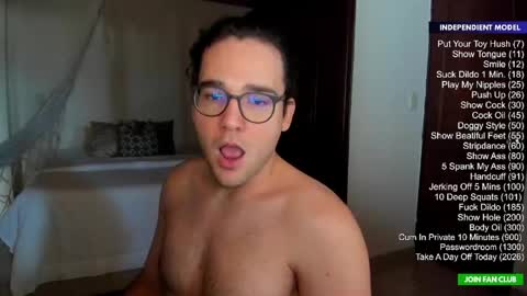 Snapshot of vito_ferrero chatting on May 24, 2:44 pm Vito Ferrer online show from May 24, 2:44 pm