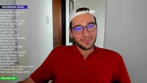 Snapshot of vito_ferrero chatting on June 1, 10:33 pm Vito Ferrer online show from June 1, 10:33 pm